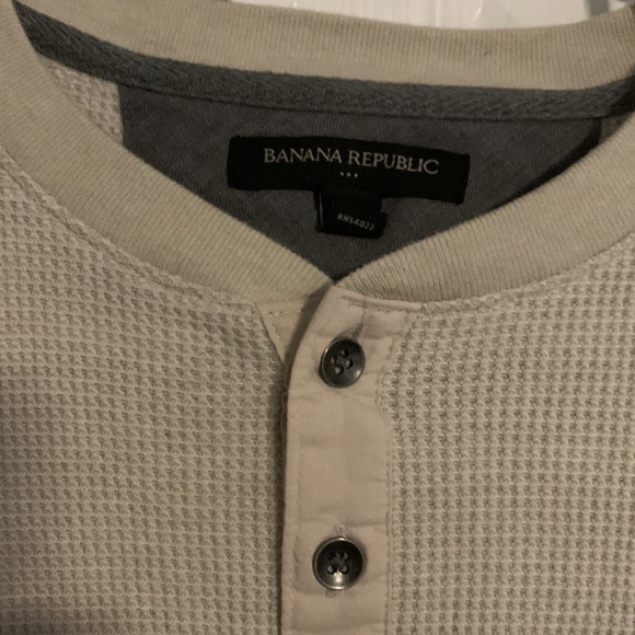 Banana Republic Longsleeve Henley Size:Small - Picture 2 of 3
